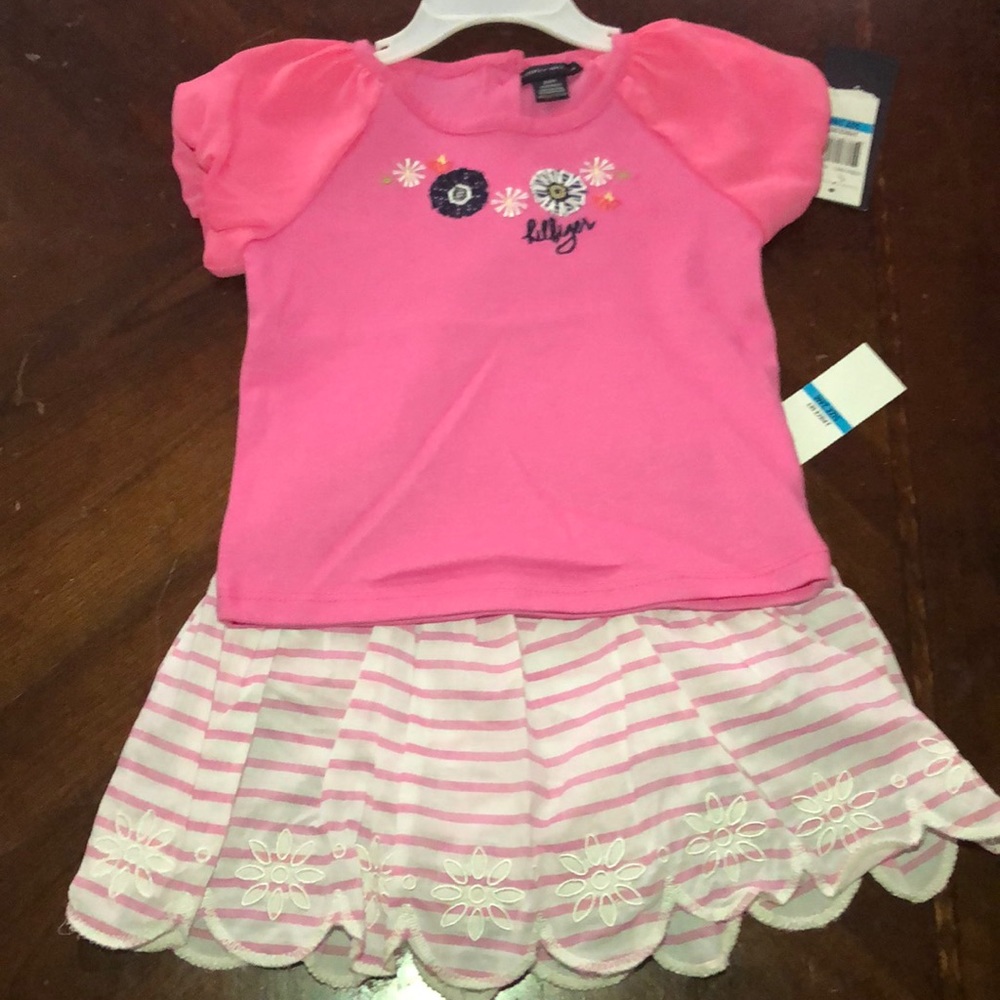 NWT Tommy Hilfiger outfit size 24 months